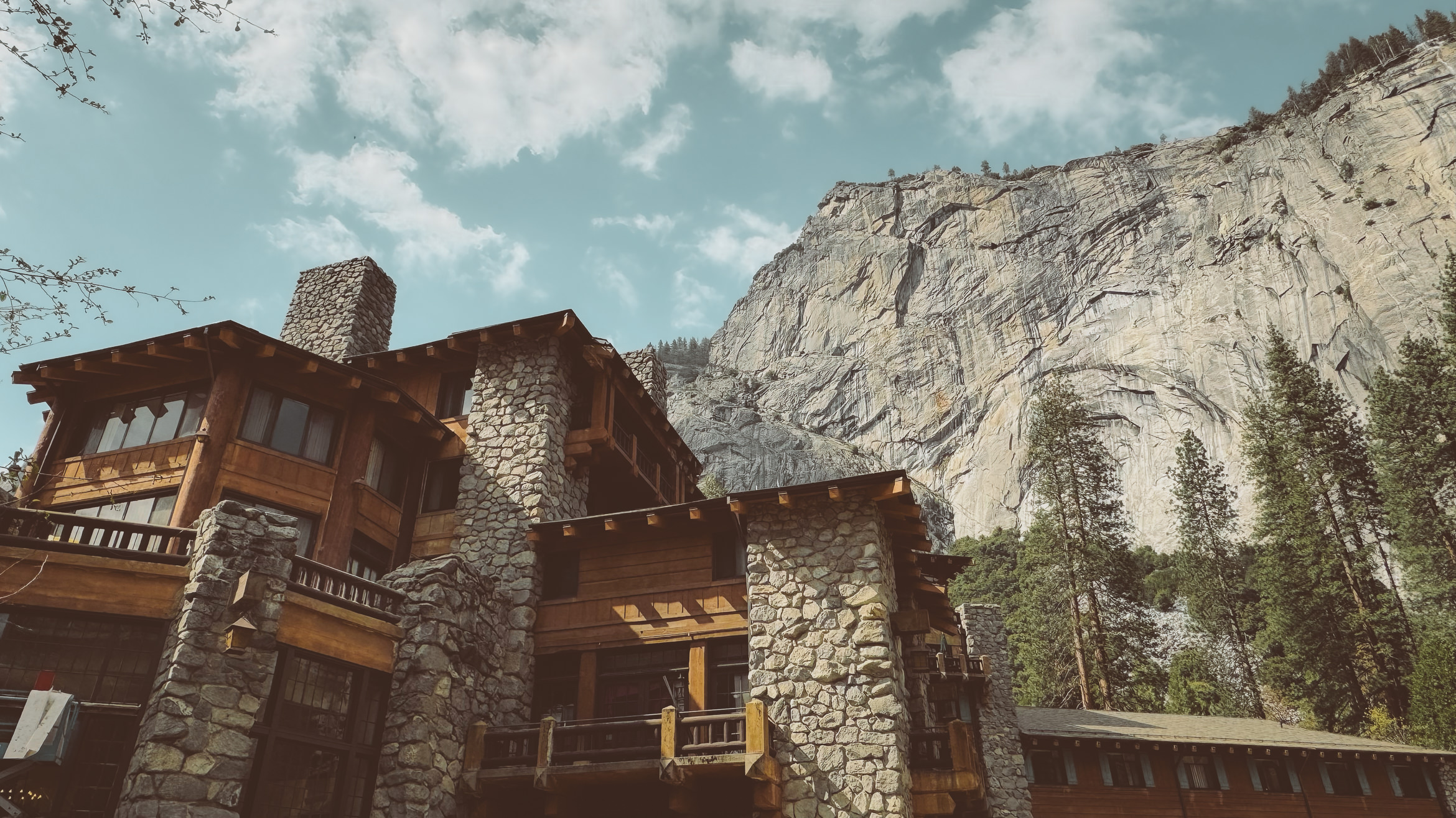 yosemite valley awahanee